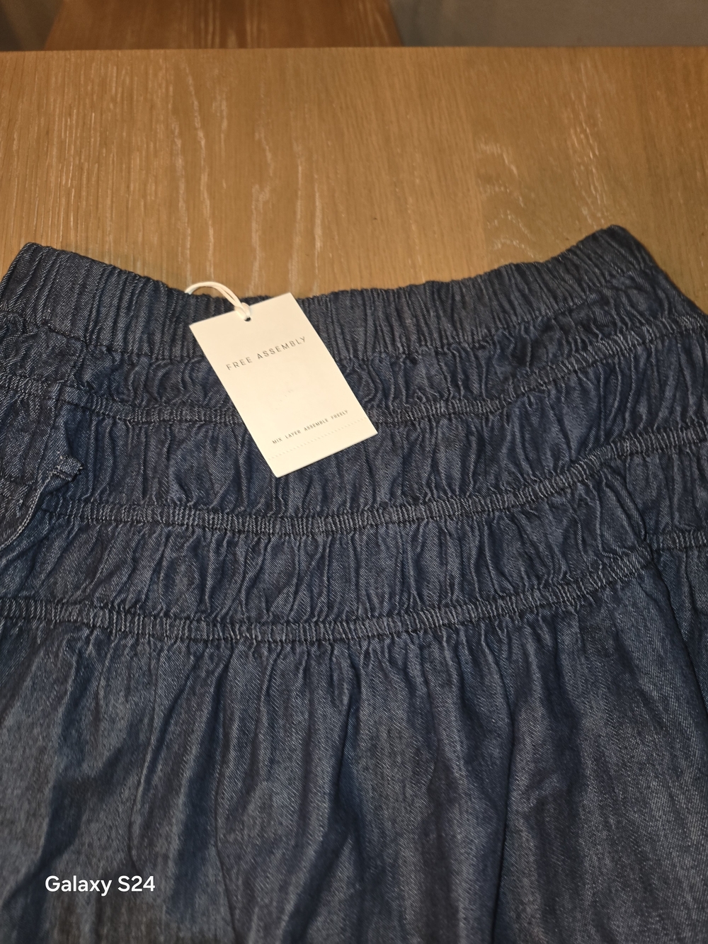 Womens XS Free Assembly Smocked Maxi Skirt Crop Top Denim Look Outfit New - Picture 3 of 7